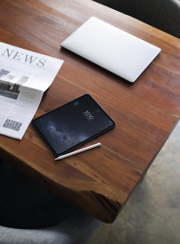 office-desk-2023-11-27-05-28-06-utc-min