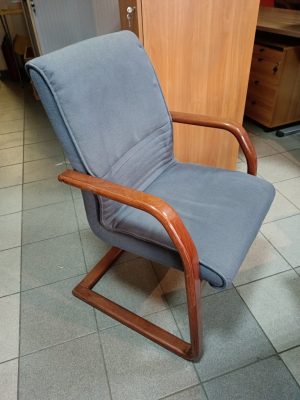 Fotel konferencyjny